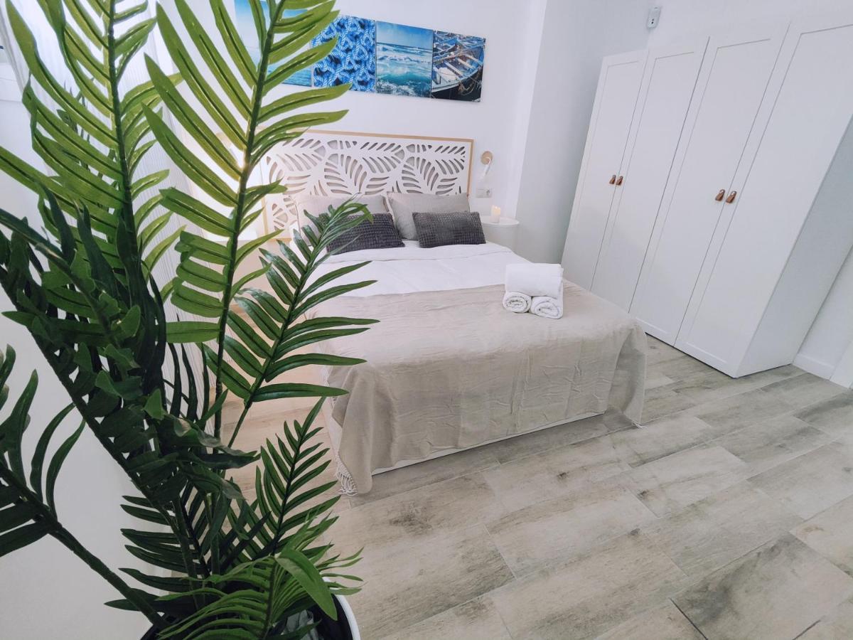 La Victoria Suites Малага Екстериор снимка