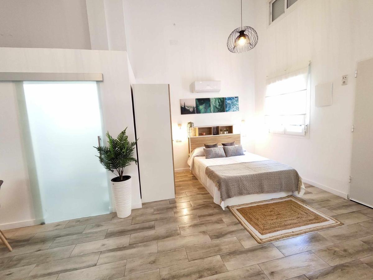 La Victoria Suites Малага Екстериор снимка