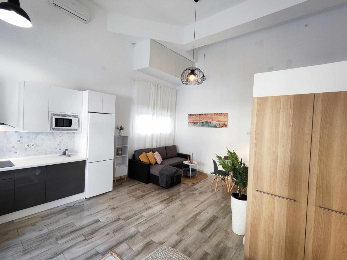 La Victoria Suites Малага Екстериор снимка