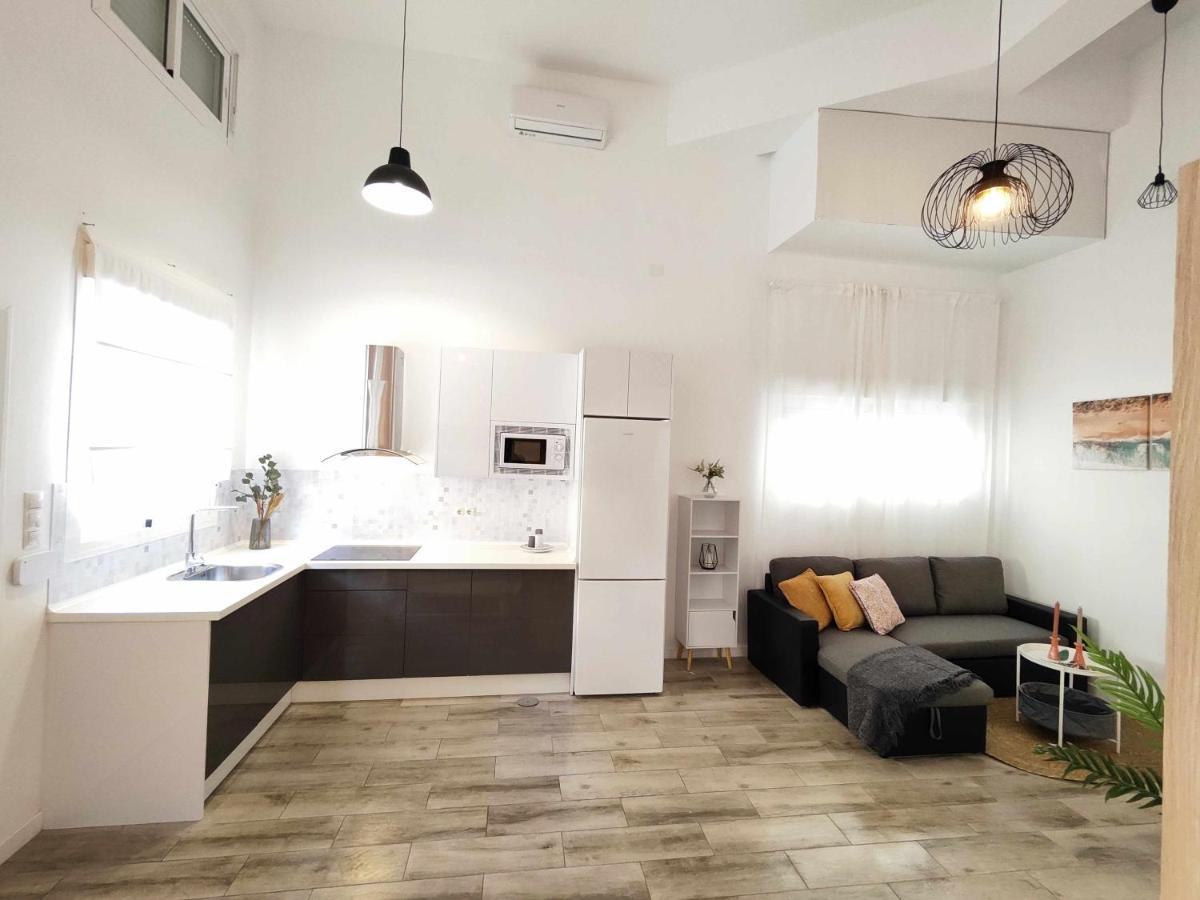 La Victoria Suites Малага Екстериор снимка