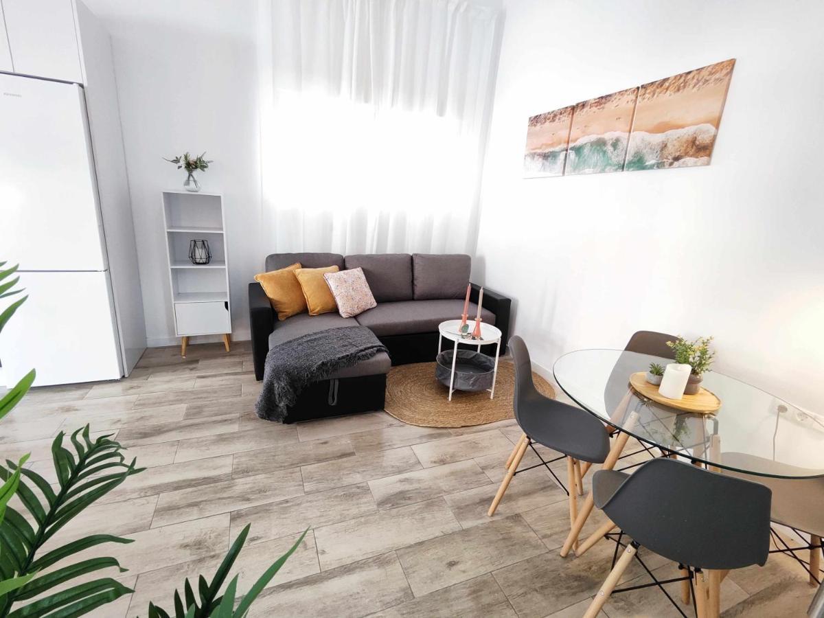 La Victoria Suites Малага Екстериор снимка