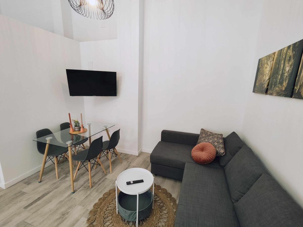 La Victoria Suites Малага Екстериор снимка