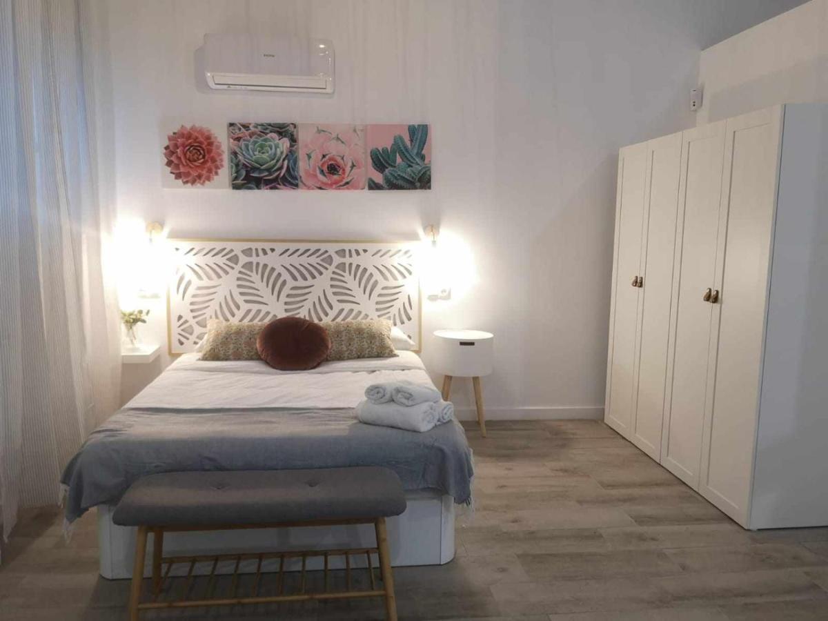 La Victoria Suites Малага Екстериор снимка