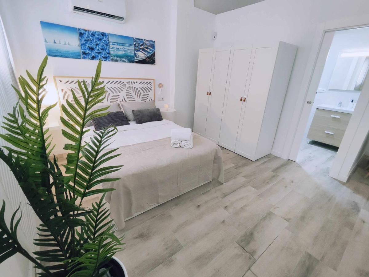 La Victoria Suites Малага Екстериор снимка