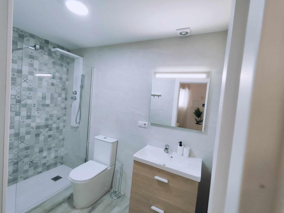 La Victoria Suites Малага Екстериор снимка