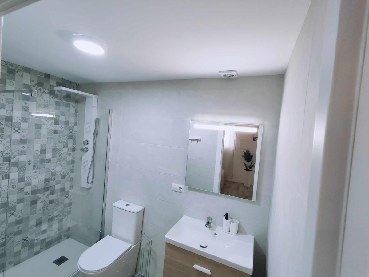 La Victoria Suites Малага Екстериор снимка