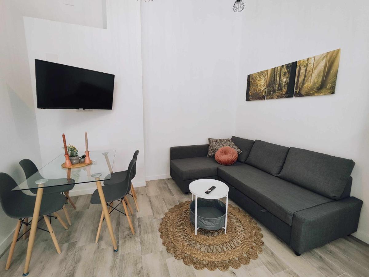 La Victoria Suites Малага Екстериор снимка